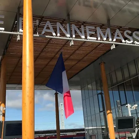 Faucigny 7 Bis - Magnifique Studio Au Centre *